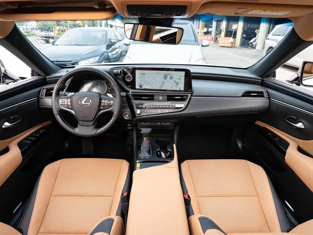Lexus ES — миниатюра 13
