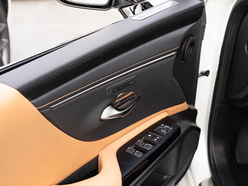Lexus ES — миниатюра 19