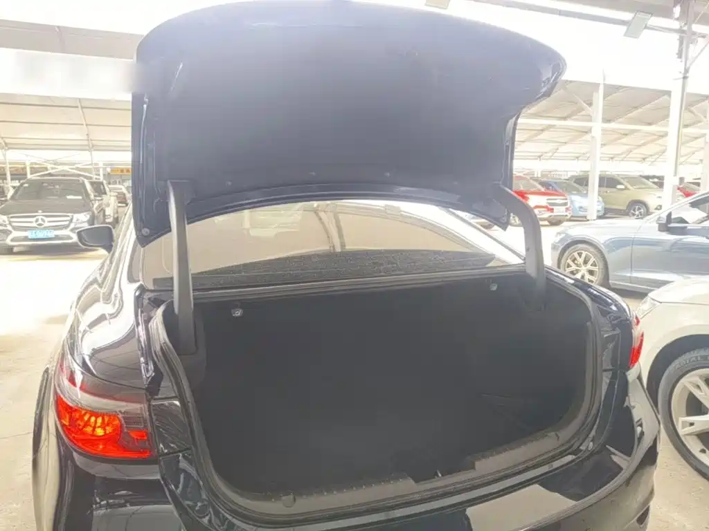 Mazda Atenza — миниатюра 19