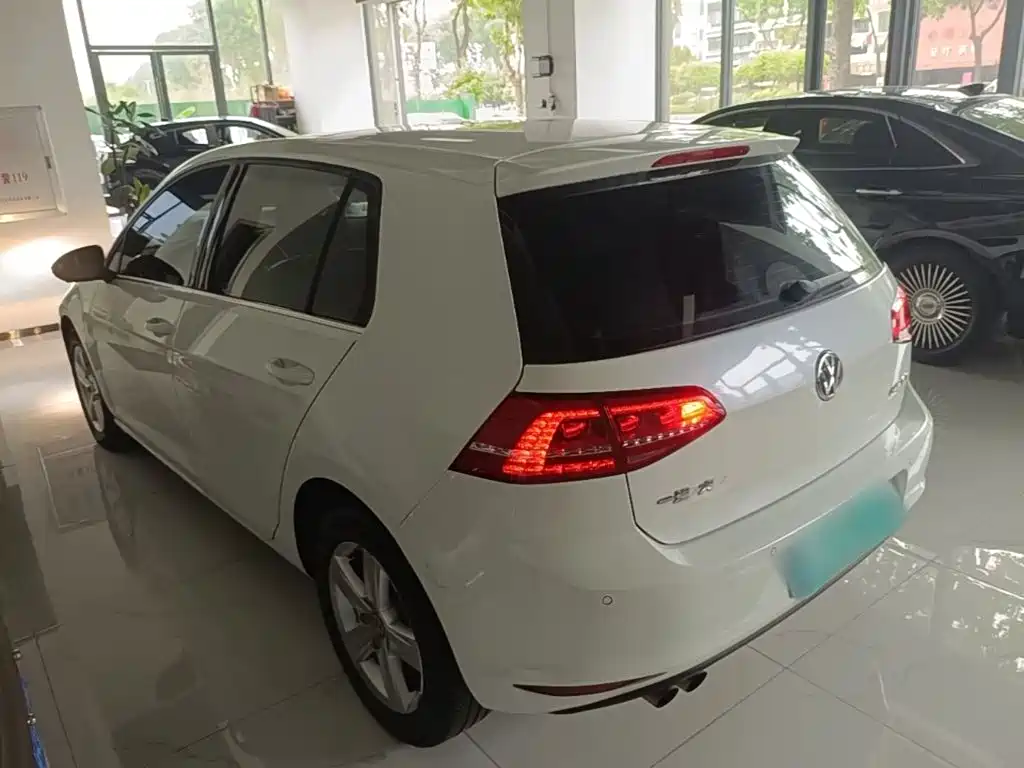Volkswagen Golf — миниатюра 5