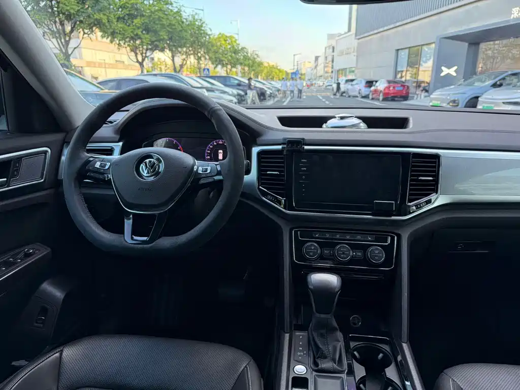 Volkswagen Teramont — миниатюра 8
