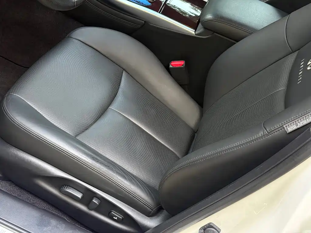 Infiniti Q70 — миниатюра 20