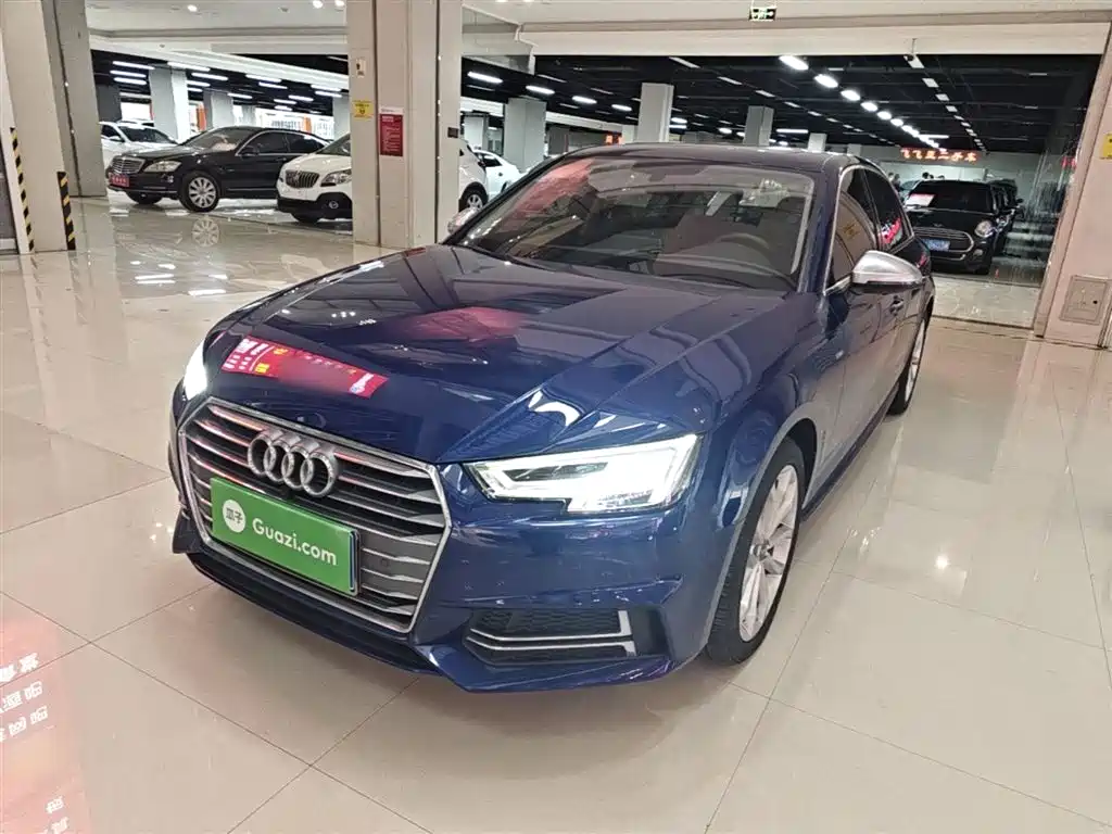 Audi A4L 2018