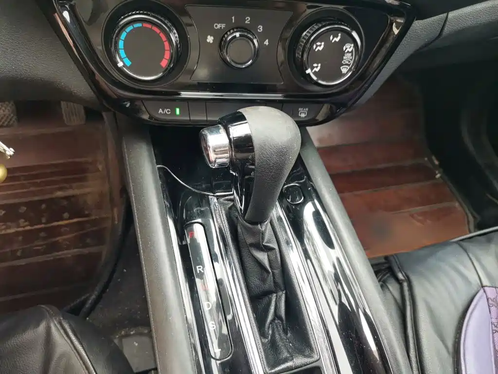 Honda Vezel — миниатюра 7