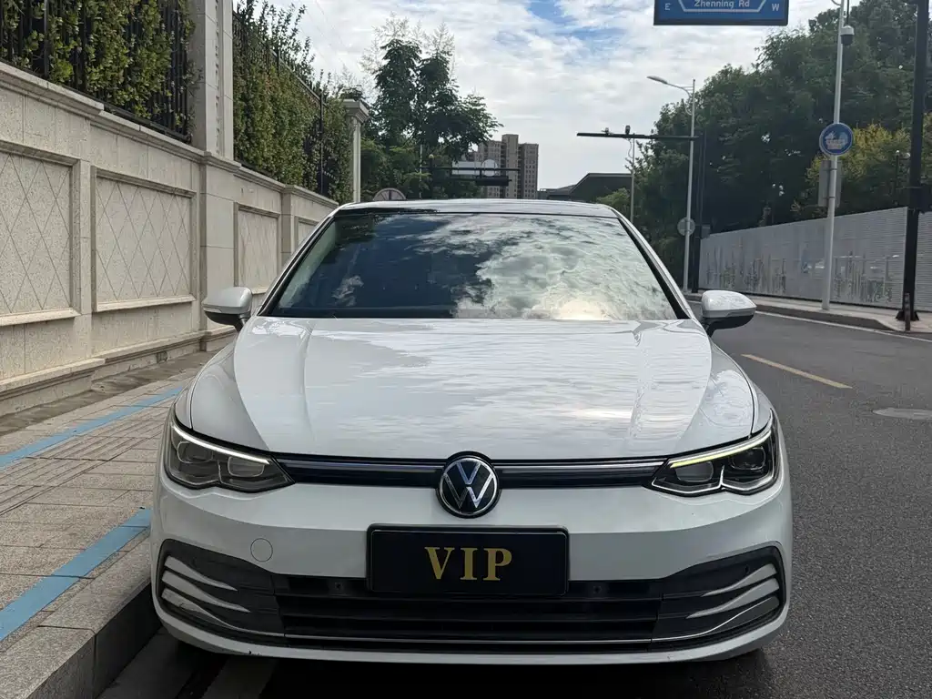 Volkswagen Golf — миниатюра 2