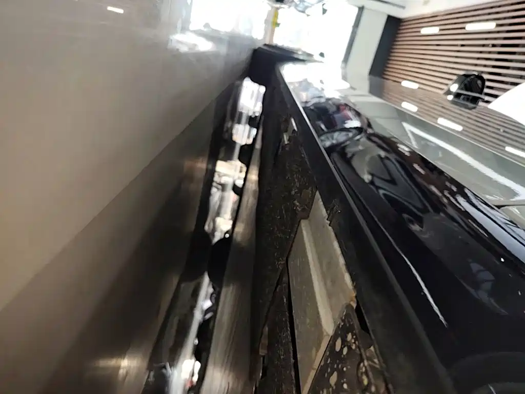 Li Auto Li MEGA — миниатюра 22
