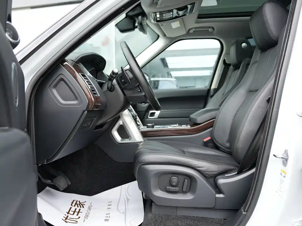 Land Rover Range Rover 2016 3.0 SC V6 Vogue Long Wheelbase