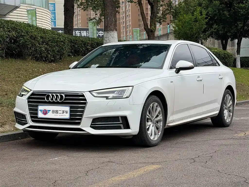 Audi A4L 2019