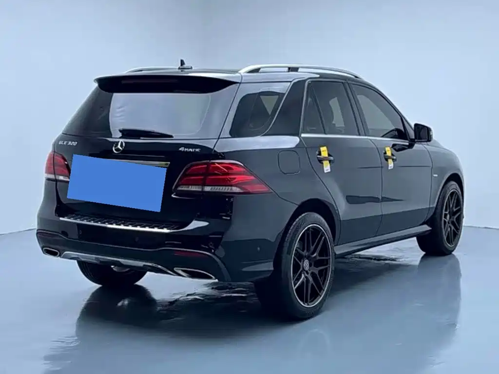 Mercedes-Benz GLE (Import) — миниатюра 8