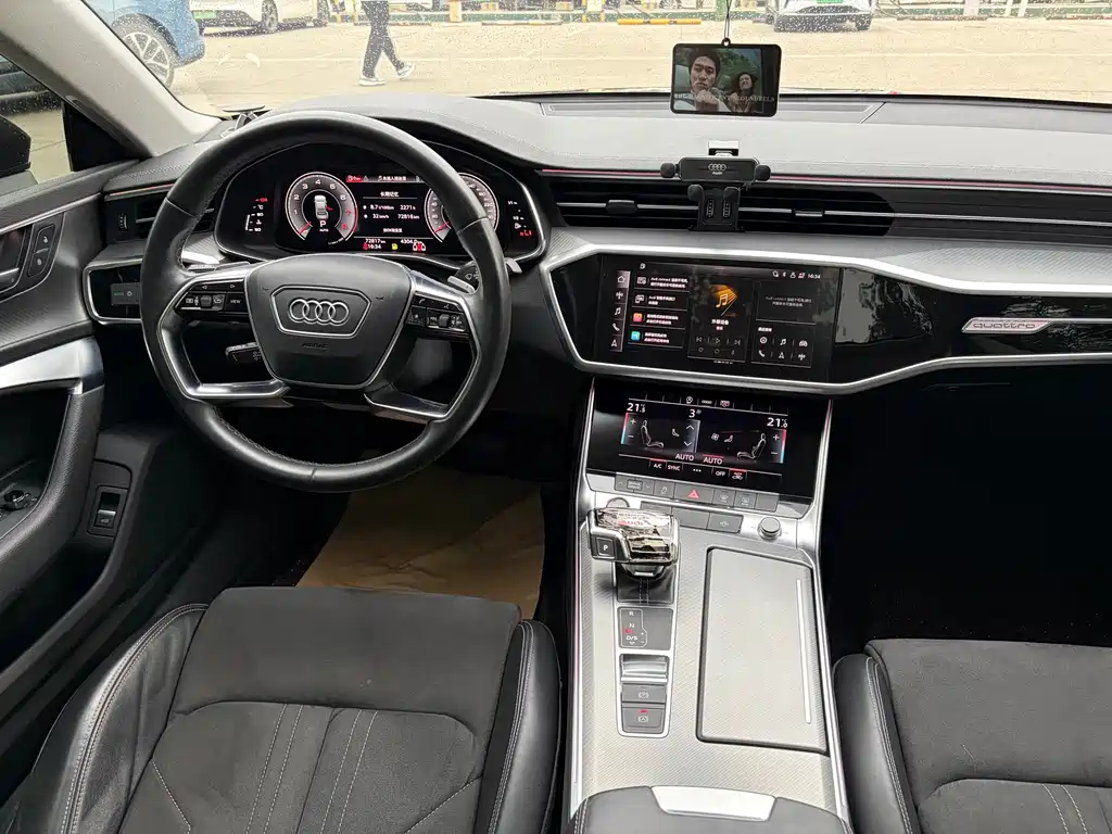 Audi A7L — миниатюра 7