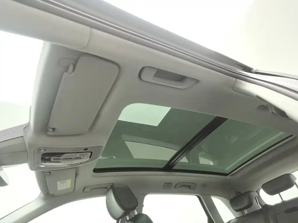 Audi Q5L — миниатюра 14