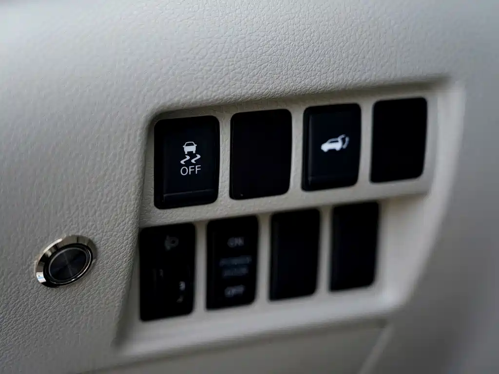 Nissan Quest 3.5L SL, фото 8
