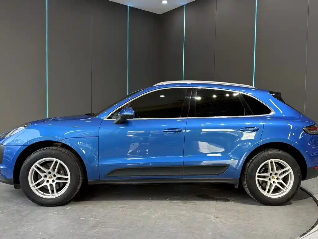 Porsche Macan — миниатюра 5