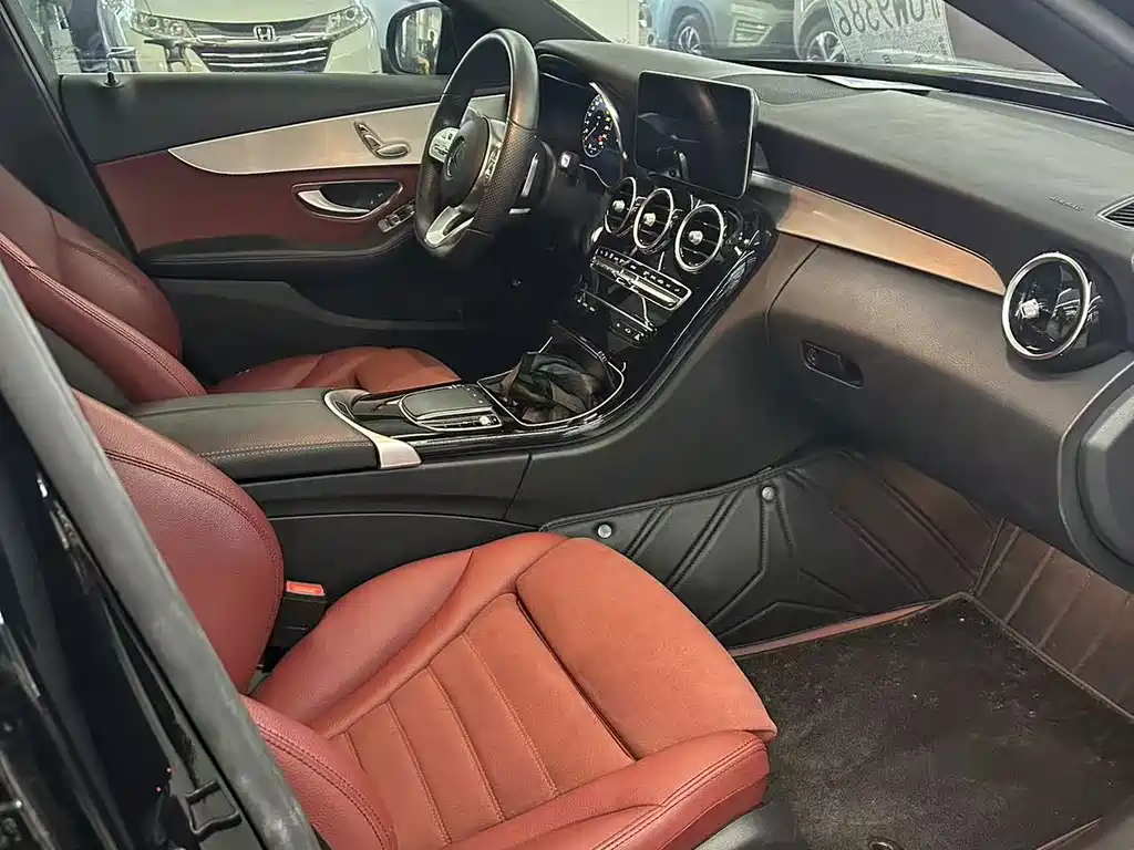 Mercedes-Benz C-Class — миниатюра 7