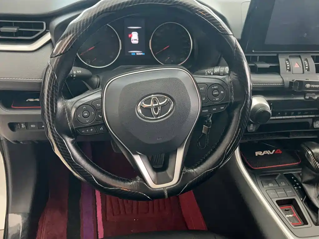 Toyota RAV4 — миниатюра 3