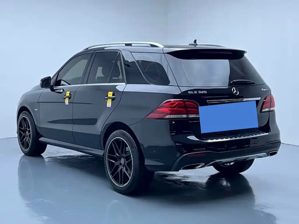 Mercedes-Benz GLE (Import) — миниатюра 10