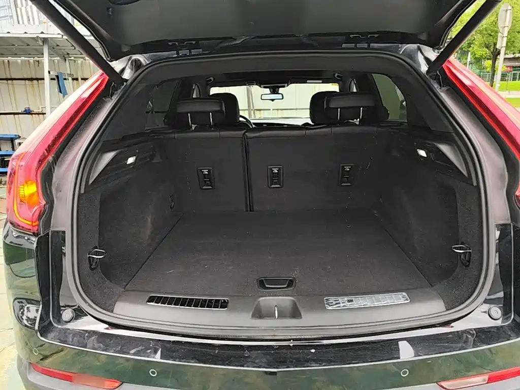Cadillac XT4 — миниатюра 18