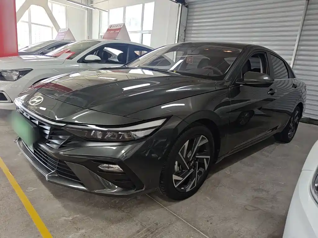 Hyundai Elantra — миниатюра 2