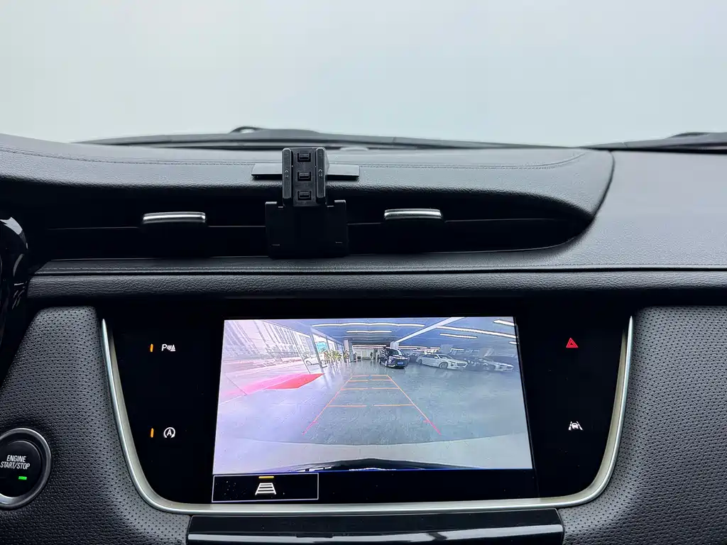 Cadillac XT6 — миниатюра 10