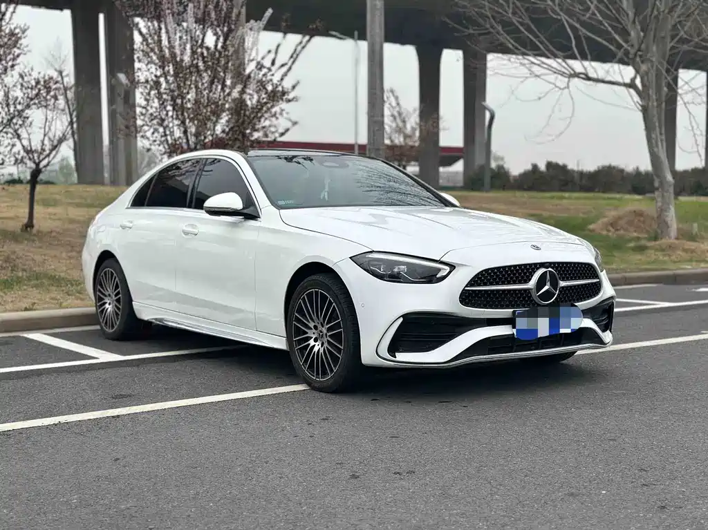 Mercedes-Benz C-Class — миниатюра 2