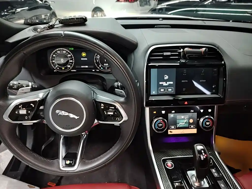 Jaguar XEL 2024 2.0T 250PS R-DYNAMIC S Sport