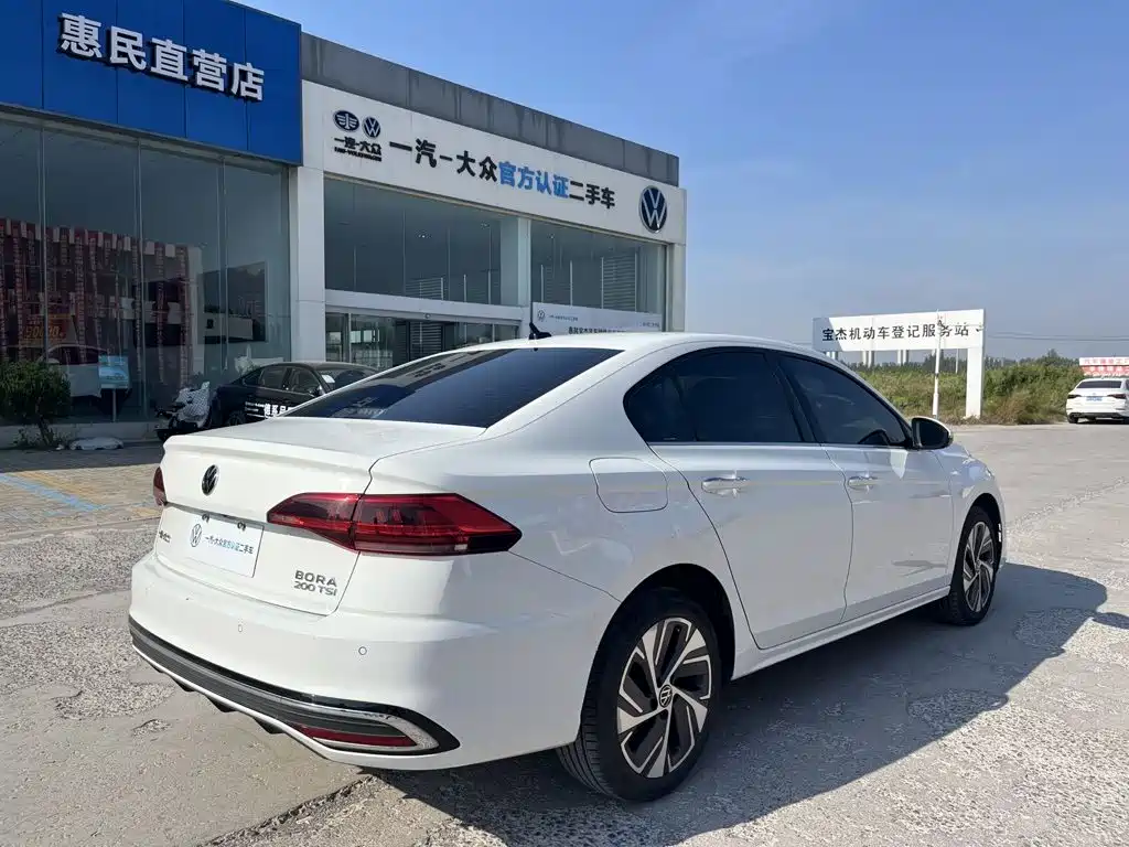 Volkswagen Bora — миниатюра 4