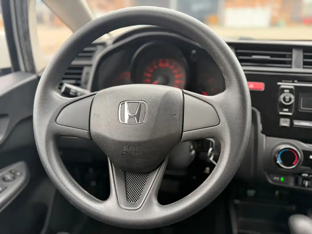 Honda Fit — миниатюра 11