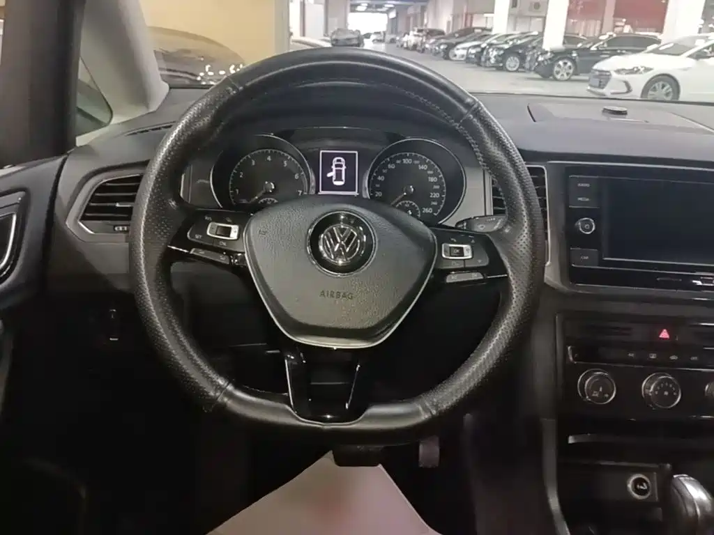 Volkswagen Golf Sportsvan — миниатюра 11