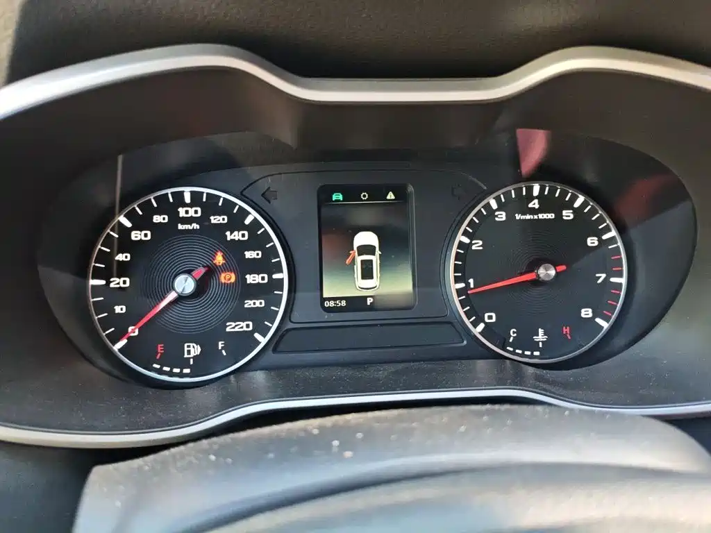 MG ZS — миниатюра 4