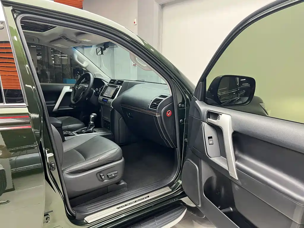 Toyota Prado — миниатюра 11