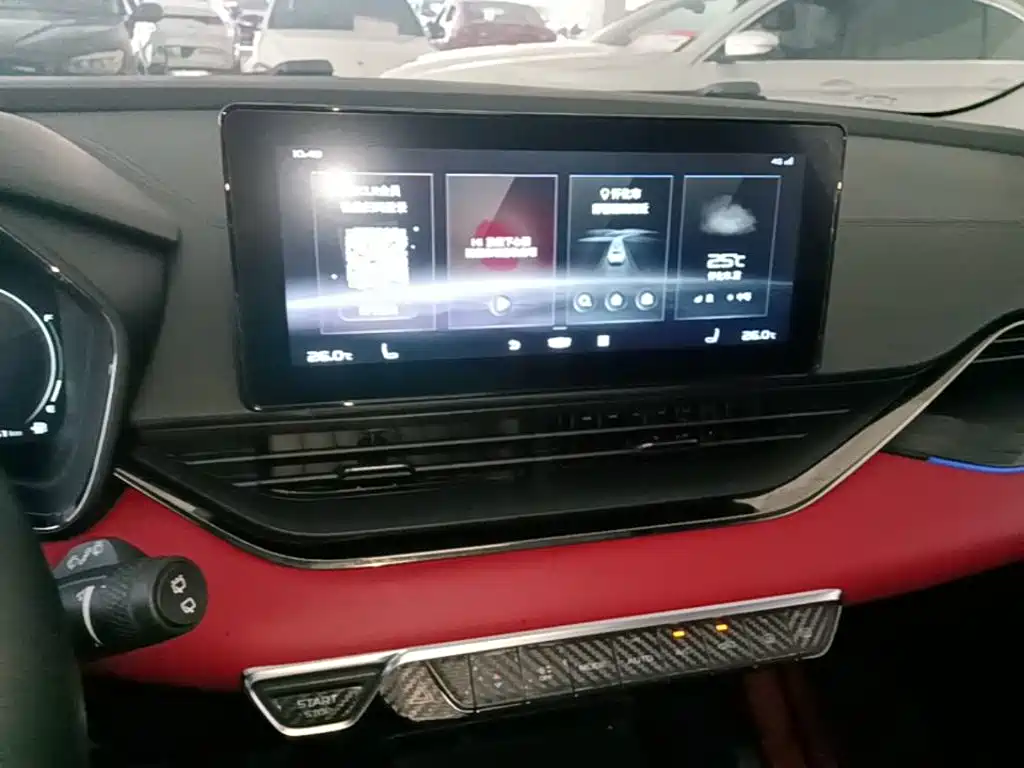Geely Emgrand S — миниатюра 13