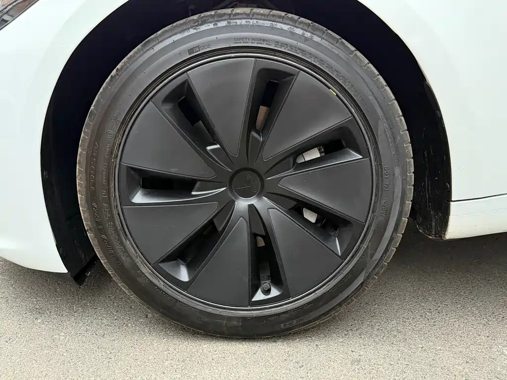 Tesla Model 3 — фотографии объявления, Фото 13