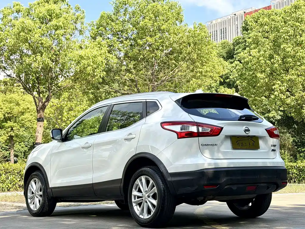 Nissan Qashqai — миниатюра 15