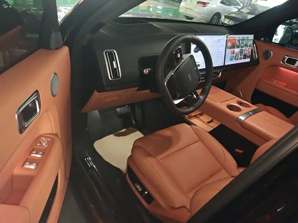 Li Auto Li L8 — миниатюра 16