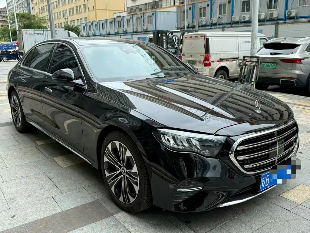 Mercedes-Benz E-Class 2025