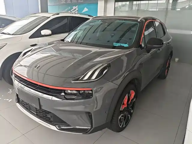 2022 Lynk & Co 06