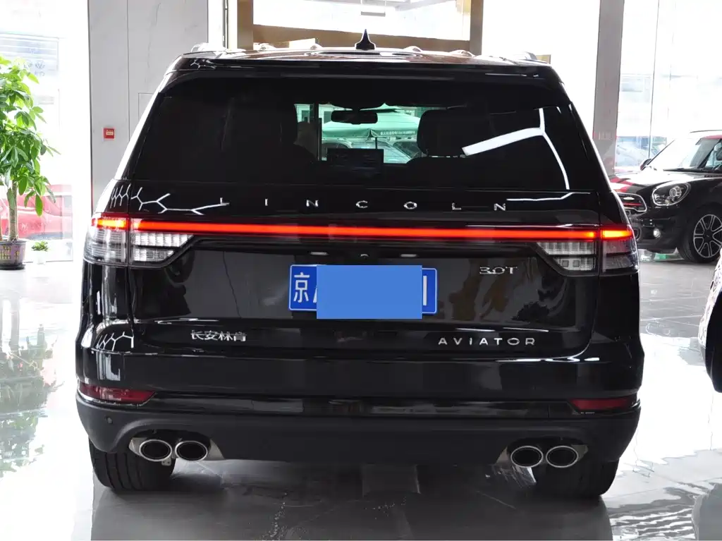 Lincoln Aviator — миниатюра 4