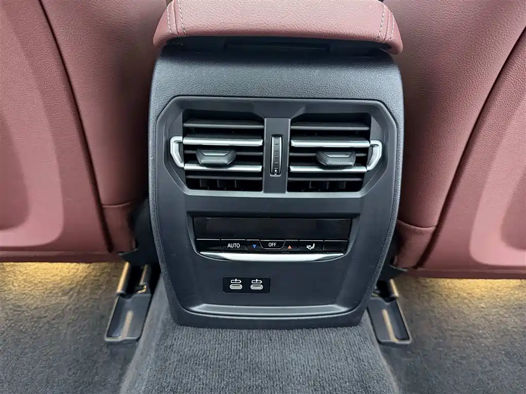 BMW i3 — миниатюра 13