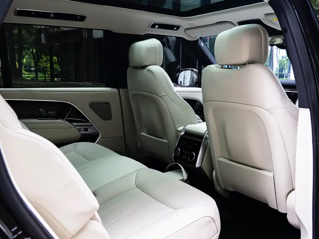 Land Rover Range Rover — миниатюра 20