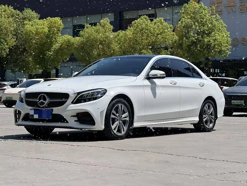 Mercedes-Benz C-Class 2021