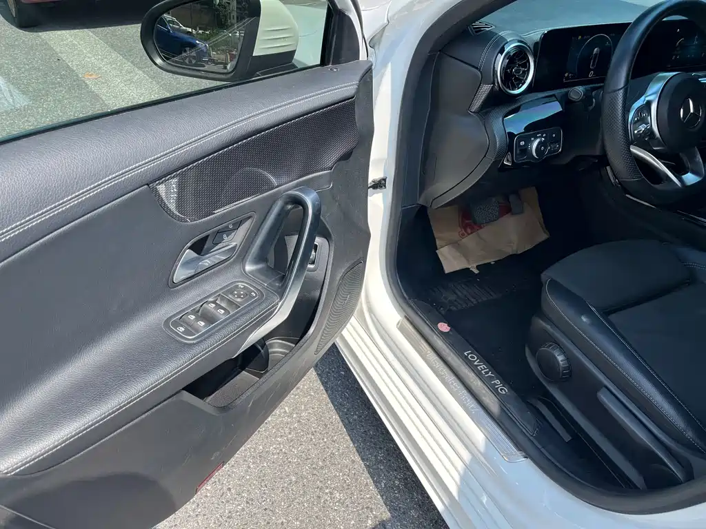 Mercedes-Benz A-Class A 2019 A 180 L Sport