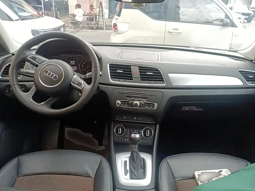 Audi Q3 — миниатюра 10