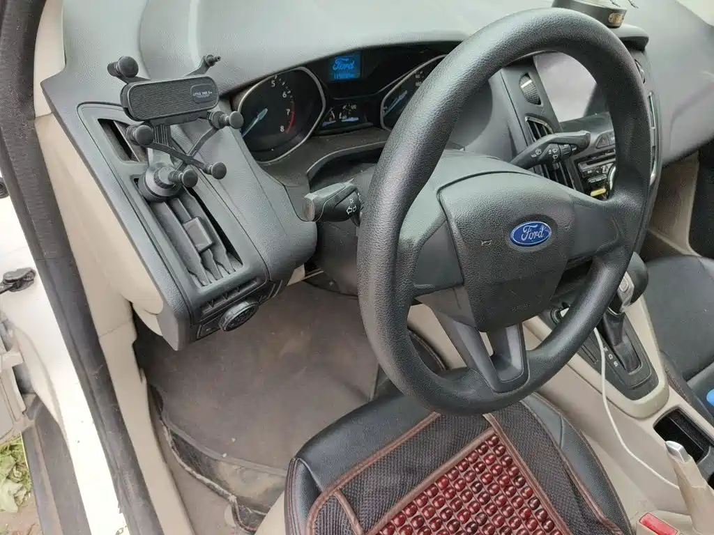 Ford Focus — миниатюра 3