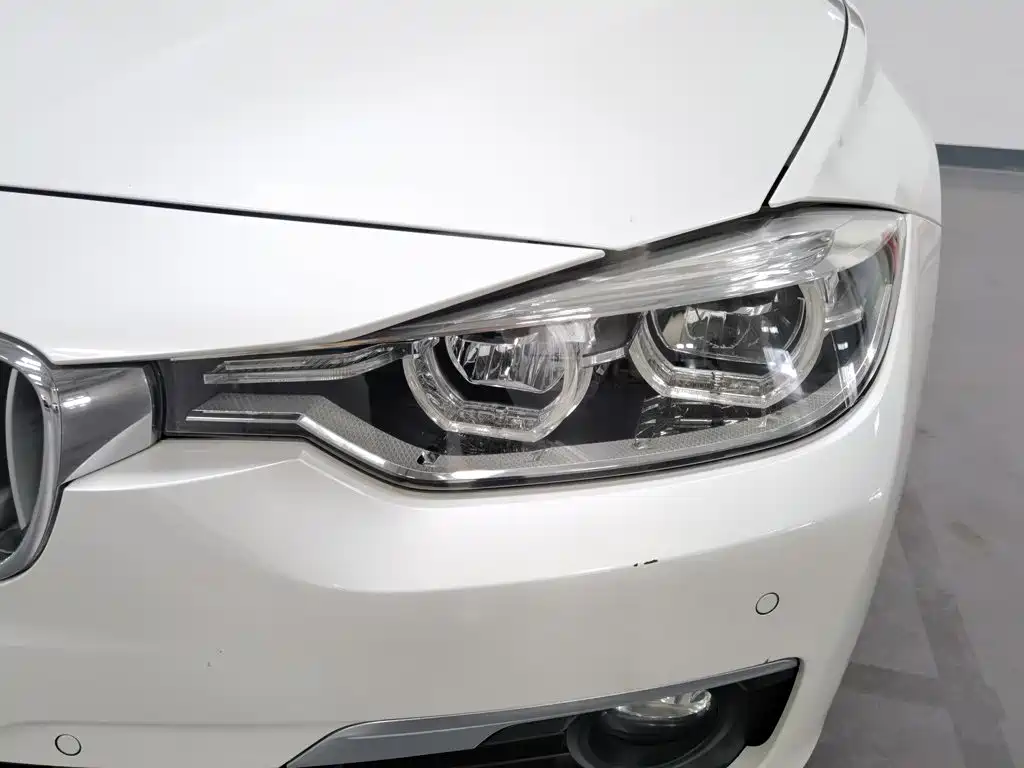 BMW 3 Series — миниатюра 7