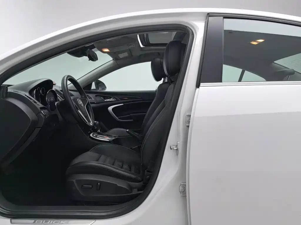 Buick Regal — миниатюра 10