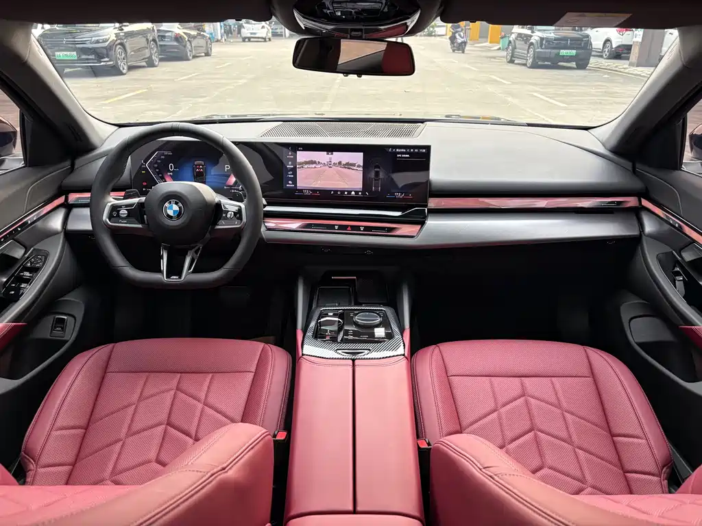BMW 5 Series — миниатюра 10