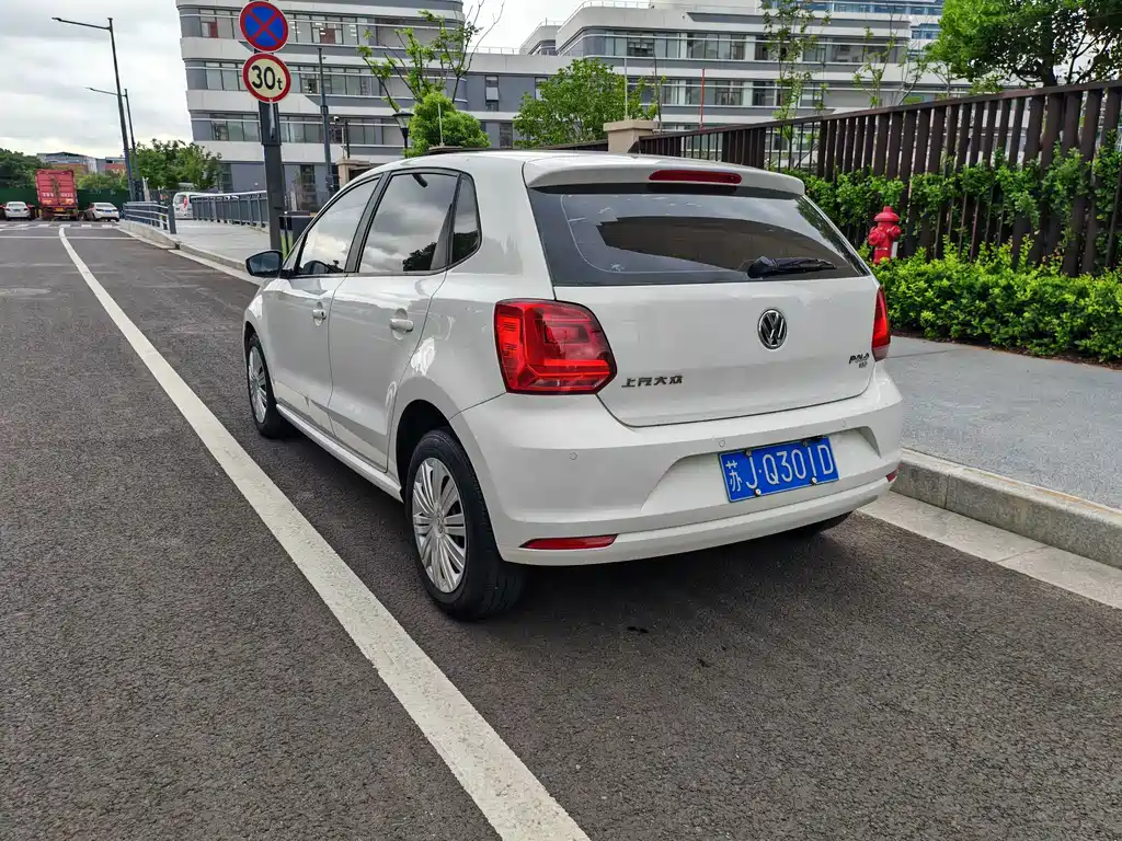 Volkswagen Polo — миниатюра 5