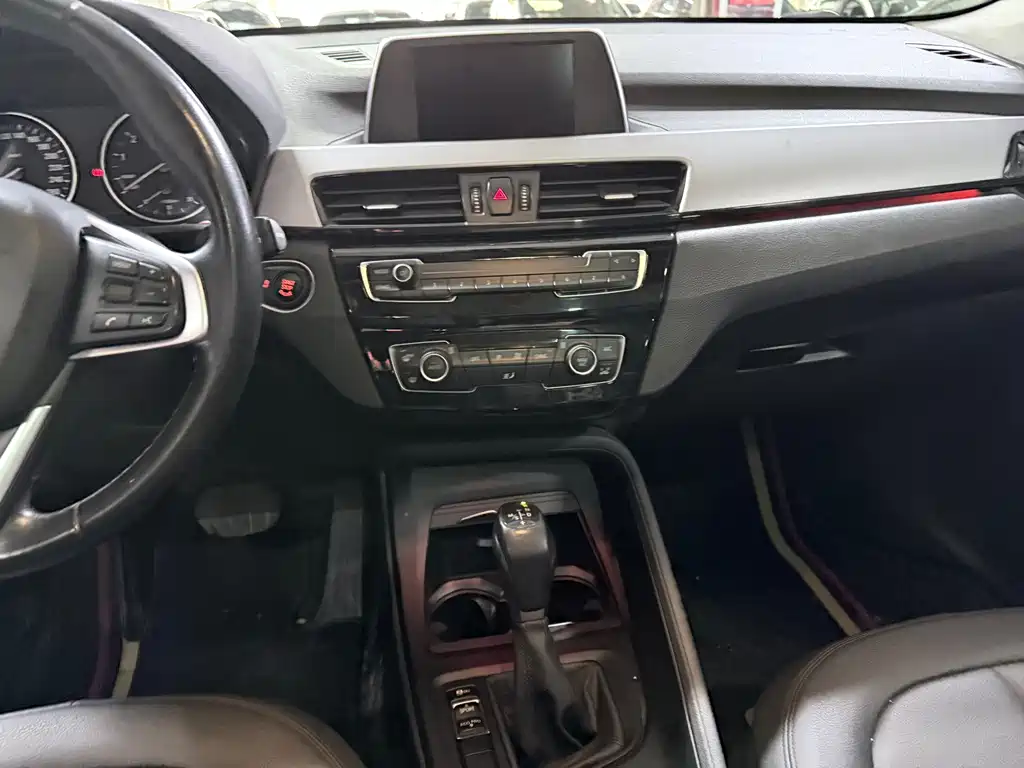 BMW X1 — миниатюра 14