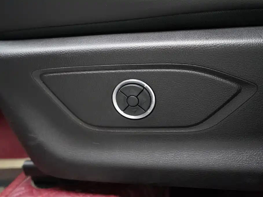Jetour X70 PLUS - фото 6