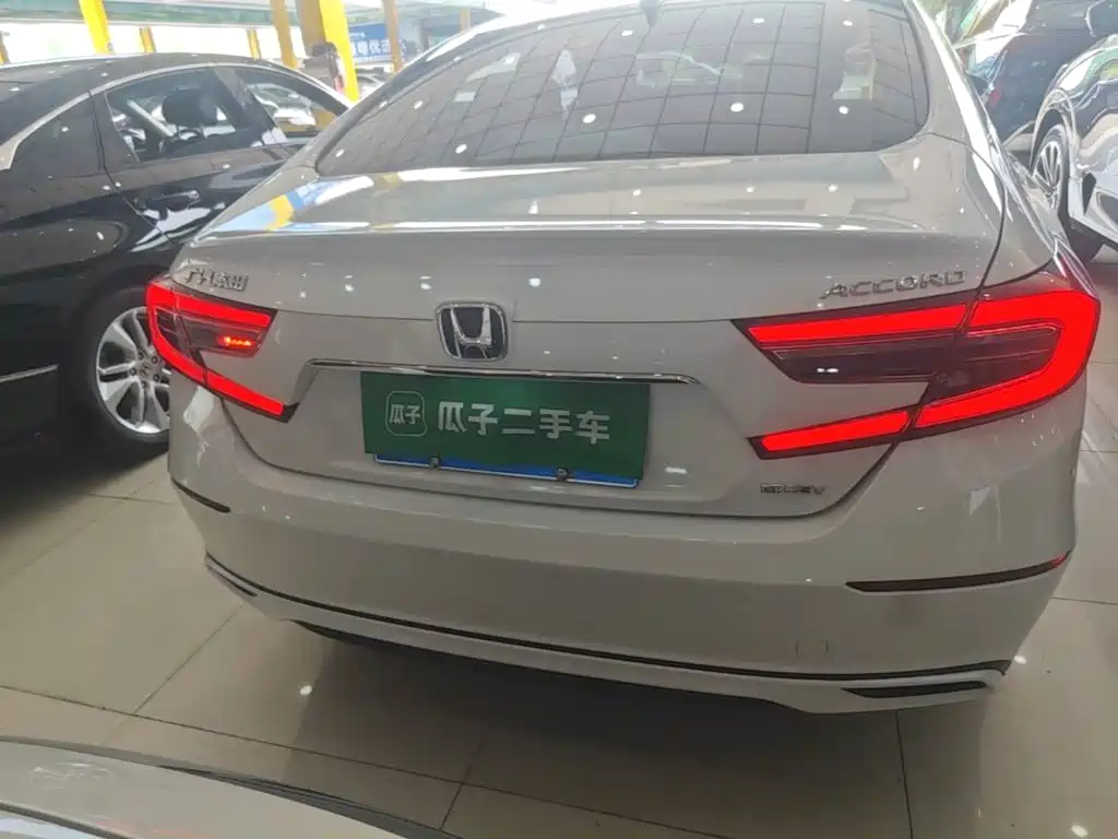Honda Accord — миниатюра 6
